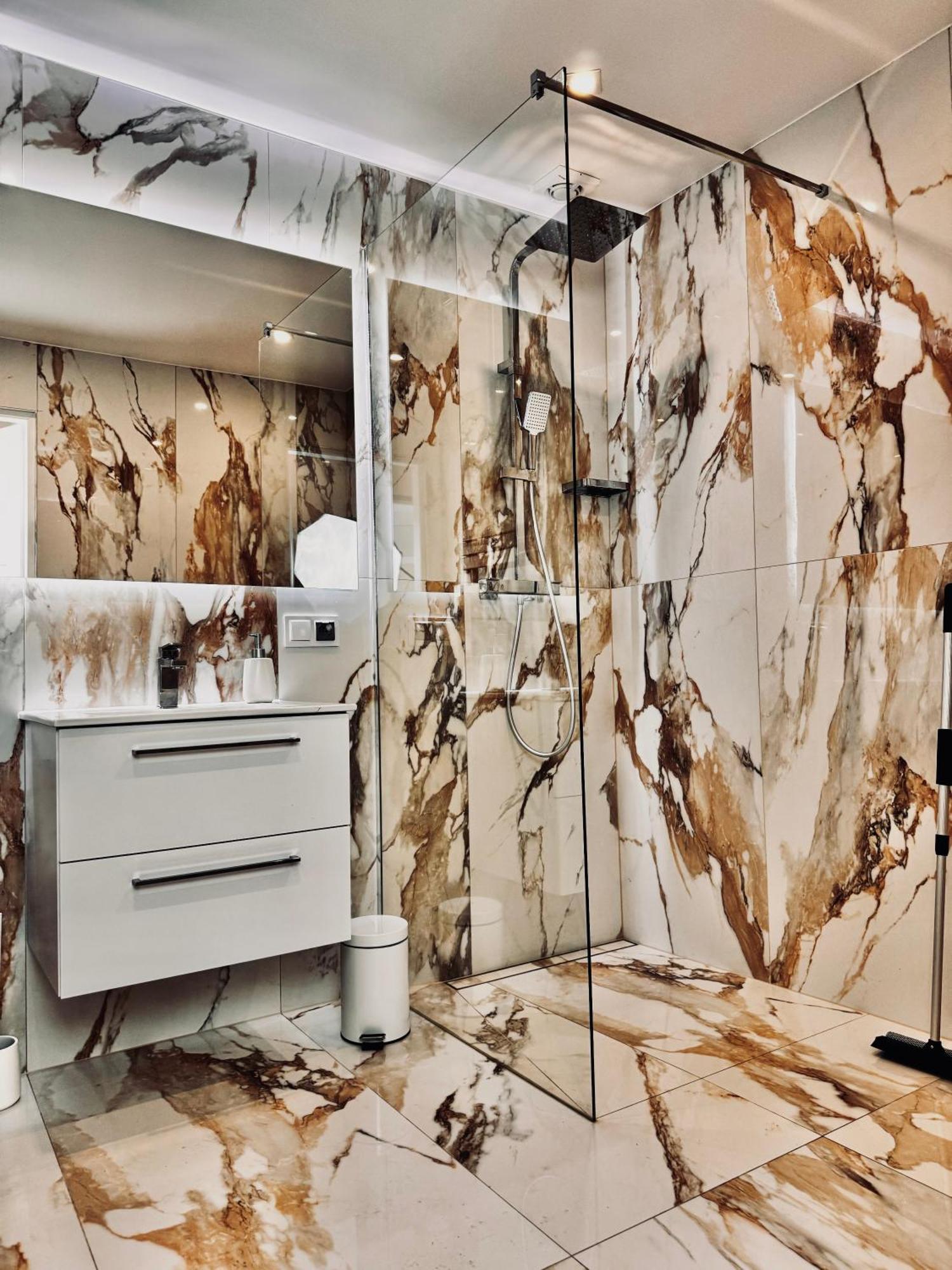Apartamenty Modrzewiowa Zator Piotrowice  ภายนอก รูปภาพ